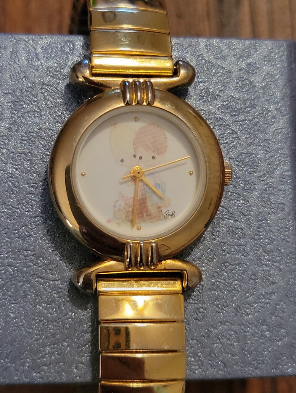 Vintage 90's Precious Moments Watch